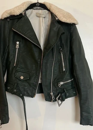 Zara groen leren jasje met witte bontkraag, marque: Zara, état: Très bon état, taille: S / 36 / 8, 6,00 €, 7,00 € Protection acheteurs incluse
