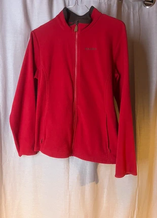 Pull polaire rouge Quechua 14 ans, marque: Decathlon, état: Bon état, taille: 14 ans / 164 cm, 4,00 €, 4,90 € Protection acheteurs incluse