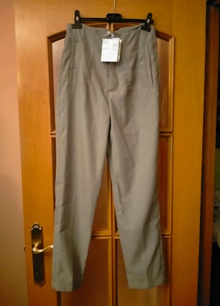 Pantalón mujer cintura alta, staat: Nieuw met prijskaartje, maat: S / 36 / 8, € 8,95, € 10,10 inclusief Kopersbescherming
