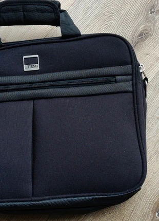 Laptop tas, merk: Titan, staat: Heel goed, € 17,50, € 19,08 inclusief Kopersbescherming