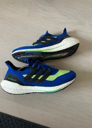 Adidas ultra boost taille 43,5, marque: adidas, état: Très bon état, taille: 43,5, 63,00 €, 66,85 € Protection acheteurs incluse