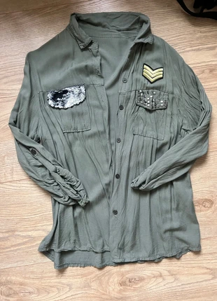 Chemise kaki, marke: Unique, zustand: Gut, größe: Einheitsgröße, 2,00 €, 2,80 € inklusive Vinted-Käuferschutz