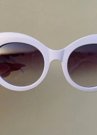 Occhiali stile anni 50 bianchi con lenti grandi nuovi mai utilizzati con protezione UV 💕, marke: Vintage Dressing, zustand: Neu, 6,00 €, 7,00 € inklusive Vinted-Käuferschutz