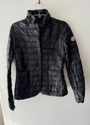Doudoune Moncler noir sans capuche, marca: Moncler, estado: Muito bom, tamanho: M / 38 / 10, €115.00, €121.45 inclui Proteção do Comprador