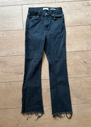 Pantalon kick flare en jean noir avec poches effilé en bas Tendance Bershka, brand: Bershka, condition: Very good, size: XS / 34 / 6, €3.50, €4.38 includes Buyer Protection