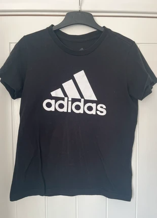 Black adidas t-shirt, brand: adidas, condition: Very good, size: M / 10, £3.50, £4.38 includes Buyer Protection