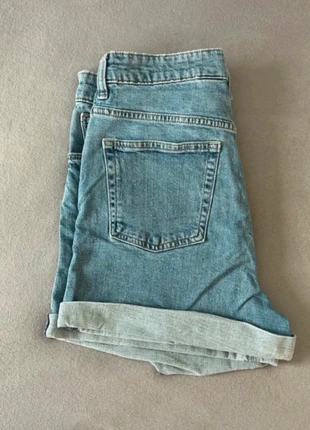 Blaue kurze Hose H&M, marke: H&M, zustand: Gut, größe: M / 38 / 10, 4,50 €, 5,43 € inklusive Vinted-Käuferschutz