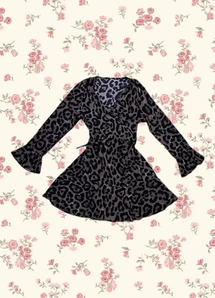 flowy dress with leopard print, marque: Sonstiges, état: Très bon état, taille: XL / 42 / 14, 8,00 €, 9,10 € Protection acheteurs incluse