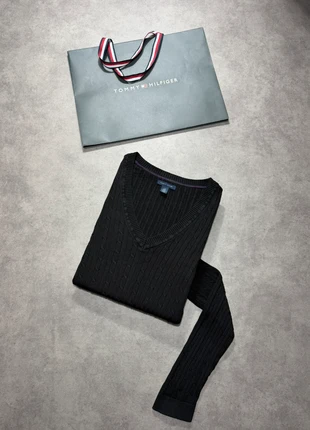 Pull Torsadé Tommy Hilfiger Noir Col V - Logo brodé - 100% coton - Taille L, brand: Tommy Hilfiger, condizioni: Ottime, taglia: L / IT 44 / EU 40, €14.99, €16.44 include la Protezione acquisti Pro
