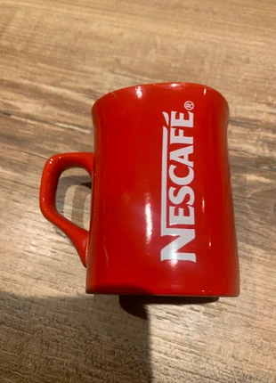 Mug collector, marque: Nescafé, état: Très bon état, 3,00 €, 3,85 € Protection acheteurs incluse