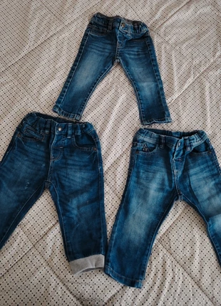 Set 3 jeans 9-12 mesi bimbo - Set 3 jeans 9-12 months baby, marca: Fagottino, estado: Muito bom, tamanho: 9-12 meses / 74 cm, €8.00, €9.10 inclui Proteção do Comprador