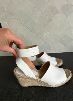 Sleehak, merk: Paloma Barcelo, staat: Goed, maat: 39, € 15,00, € 16,45 inclusief Kopersbescherming