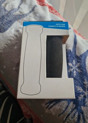 Poignées en mousse – Décathlon, marque: Decathlon, état: Neuf avec étiquette, 5,00 €, 5,95 € Protection acheteurs incluse