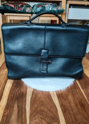 Magnifique cartable Lancel en cuir noir très bon état, merk: Lancel, staat: Heel goed, € 100,00, € 105,70 inclusief Kopersbescherming