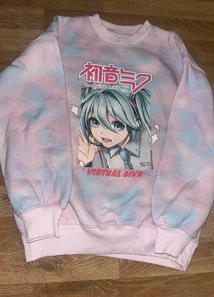 Pull hatsune miku 12 ans, condition: Good, size: 12 years / 152 cm, €3.00, €3.85 includes Buyer Protection