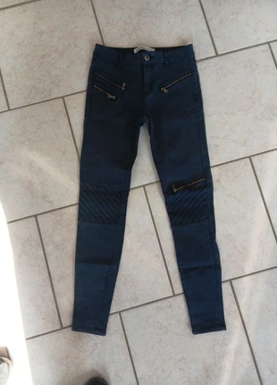 Jean zara Taille 34, marke: Zara, zustand: Sehr gut, größe: XS / 34 / 6, 5,00 €, 5,95 € beinhaltet Vinted-Käuferschutz Pro