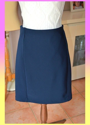 Jupe marine H&m taille L, élégance et confort, marque: H&M, état: Très bon état, taille: L / 40 / 12, 12,50 €, 13,83 € Protection acheteurs (Pro) incluse