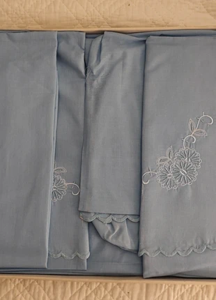 Draps neufs dans sa boîte d origine, marque: Laurence de Castel, état: Neuf avec étiquette, taille: Double (120-140 x 190-200 cm), 15,00 €, 16,45 € Protection acheteurs incluse