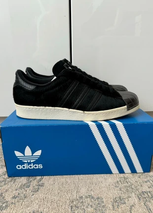 Adidas Superstar 80s limited edition black metal toe ponyhair maat 43 1/3, merk: adidas, staat: Heel goed, maat: 43, € 90,00, € 95,20 inclusief Kopersbescherming