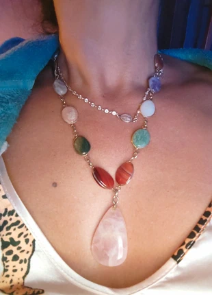 Magnifique collier en pierres naturelles 🤩, merk: Magnifique, staat: Heel goed, € 28,00, € 30,10 inclusief Kopersbescherming