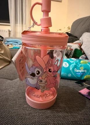 Stitch Trinkbecher, brand: Stitch, condizioni: Nuovo senza cartellino, taglia: 4 anni / 104 cm, €7.00, €8.05 include la Protezione acquisti