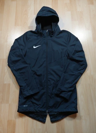 Veste de pluie coupe vent Nike Shield / Imperméable Nike Running | Noir | Taille S, marque: Nike, état: Très bon état, taille: S, 35,00 €, 37,45 € Protection acheteurs incluse
