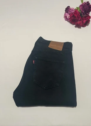 Jeans Levi’s 501 Premium Noire W34 L32, marque: Levi's, état: Très bon état, taille: W34 | FR 44, 30,00 €, 32,20 € Protection acheteurs incluse