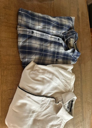 2 feesthemden met lange mouwen, staat: Goed, maat: XL, € 2,00, € 2,80 inclusief Kopersbescherming