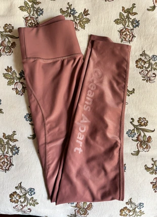 Leggings rosa Oceans Apart, marca: Oceans Apart, estado: Novo sem etiquetas, tamanho: S / 36 / 8, €20.00, €21.70 inclui Proteção do Comprador