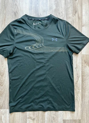 T-shirt / Maillot training Under Armour vert kaki taille S logo floqué gris, brand: Under Armour, condizioni: Ottime, taglia: S, €20.00, €21.70 include la Protezione acquisti