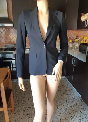 Giacca avvitata indossata pocchissimo, vesteXS/S chiedetemi le misure, marke: BOSS Hugo Boss, zustand: Sehr gut, größe: XXS / 32 / 4, 32,00 €, 34,30 € inklusive Vinted-Käuferschutz