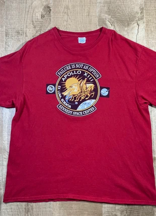 Teeshirt Kennedy Space Center / Delta / L / 71x57 cm / Mission Apollo XIII, statement & style / 0147, marke: Delta Pro Weight, zustand: Gut, größe: L, 9,00 €, 10,15 € beinhaltet Vinted-Käuferschutz Pro