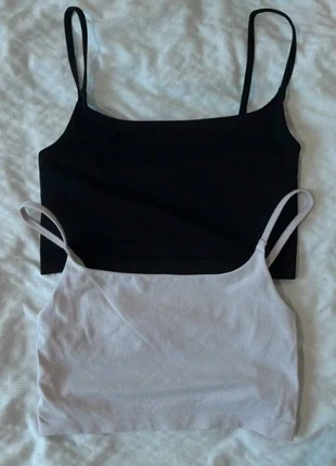 X2 crop tops, brand: and, condizioni: Ottime, taglia: XS / IT 38 / EU 34, €5.00, €5.95 include la Protezione acquisti