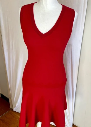 Robe tennis rouge Sandro 36, marque: Sandro, état: Très bon état, taille: S / 36 / 8, 15,00 €, 16,45 € Protection acheteurs incluse