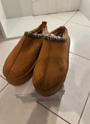 Bottine Ugg camel mini plate-forme fourrée, brand: Bestelle, condition: New with tags, size: 37, €10.00, €11.20 includes Buyer Protection