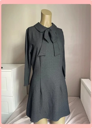 Petite robe noire neuve avec étiquette Zara, marca: Zara, estado: Nuevo con etiquetas, tamaño: S / 36 / 8, 20,00 €, 21,70 € Protección al comprador incluida
