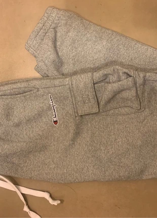 Pantalon jogging cargo champion taille L gris, marke: Champion, zustand: Sehr gut, größe: L, 20,00 €, 21,70 € inklusive Vinted-Käuferschutz