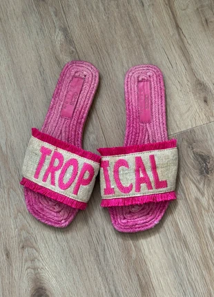 Claquette rose taille 38 Asos Design, brand: ASOS, condizioni: Buone, taglia: 38, €2.00, €2.80 include la Protezione acquisti