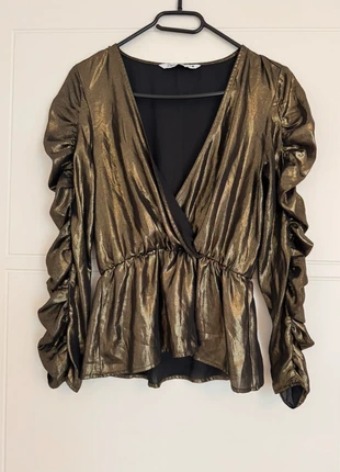 Blouse Zara neuve doré taille XS, brand: Zara, condition: New without tags, size: XS / 34 / 6, €12.00, €13.30 includes Buyer Protection