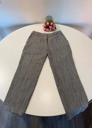 Pantalón Gris de Vestir Talla 34 de H&M, marca: H&M, estado: Muy bueno, tamaño: XS / 34 / 6, 2,00 €, 2,80 € Protección al comprador incluida