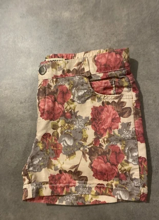 Short floral, marke: Orcelly, zustand: Sehr gut, größe: S / 36 / 8, 4,70 €, 5,64 € inklusive Vinted-Käuferschutz