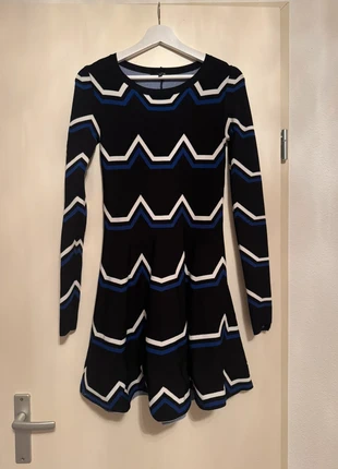 Nikkie korte jurk 34, merk: NIKKIE, staat: Heel goed, maat: XS / 34 / 6, € 9,50, € 10,68 inclusief Kopersbescherming