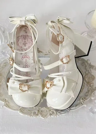 cute bow heels, marke: Lolita, zustand: Sehr gut, größe: 36, 64,99 €, 68,94 € inklusive Vinted-Käuferschutz