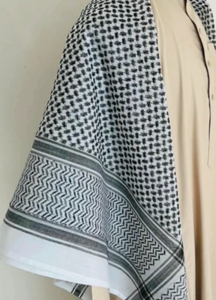 Shemagh foulard homme Syed noir et blanc 140x140 cm, état: Très bon état, taille: Taille unique, 9,00 €, 10,15 € Protection acheteurs (Pro) incluse