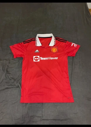 Maillot football Manchester united, marque: Football, état: Neuf sans étiquette, taille: M, 20,00 €, 21,70 € Protection acheteurs incluse