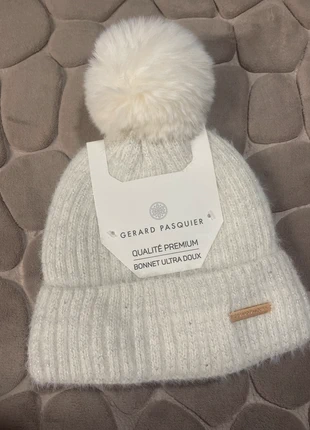Bonnet Pasquier White, brand: Gerard Pasquier, condizioni: Nuovo con cartellino, taglia: Taglia unica, €15.00, €16.45 include la Protezione acquisti