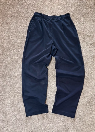 Pantalon ample léger fluide année 90’s vintage, marque: Vintage Dressing, état: Très bon état, taille: M / 38 / 10, 10,00 €, 11,20 € Protection acheteurs incluse