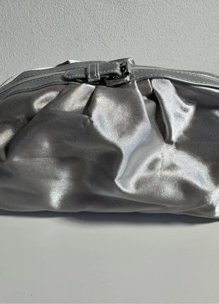 Pochette da borsa  Dior – Argento con Rifiniture in Eco Pelle, marca: Dior, estado: Nuevo sin etiquetas, 10,00 €, 11,20 € Protección al comprador incluida
