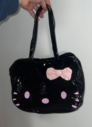Sac à main Hello Kitty noir vernis rose | Y2K kawaii Bratz vintage goth emo, marque: y2k, état: Très bon état, 26,90 €, 28,95 € Protection acheteurs (Pro) incluse