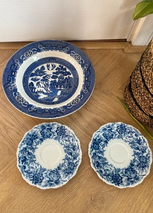 Mooi sierbord en 2 kleinere bordjes, merk: Willow, staat: Goed, € 7,00, € 8,05 inclusief Kopersbescherming